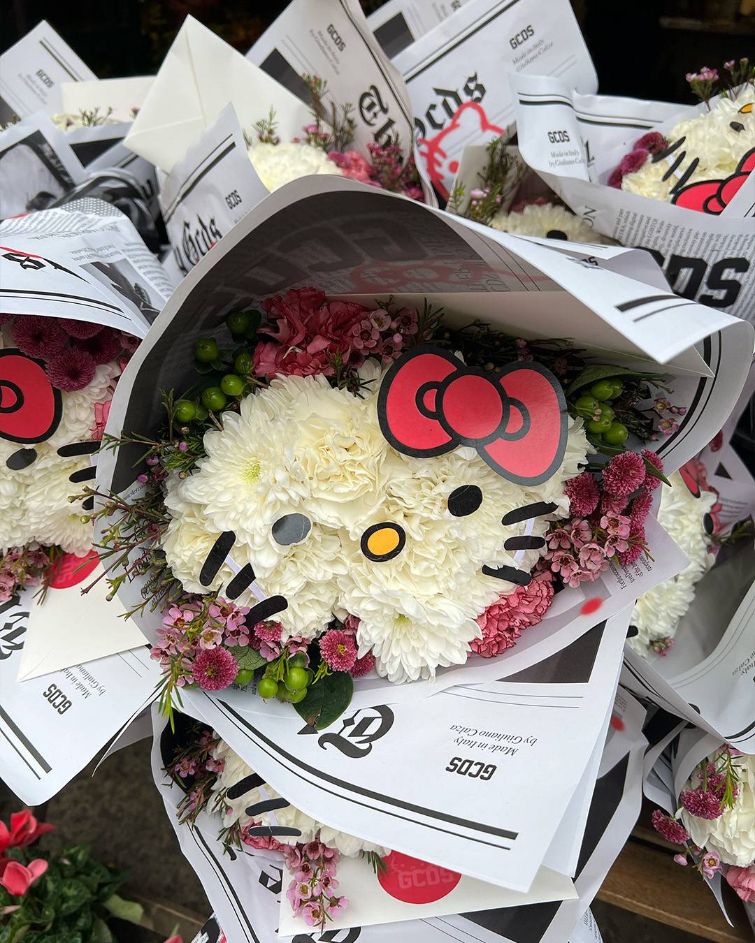 kitty様❽❾ GUNDAM HELLO KITTY 778 FIGPIN – Gacha Mart