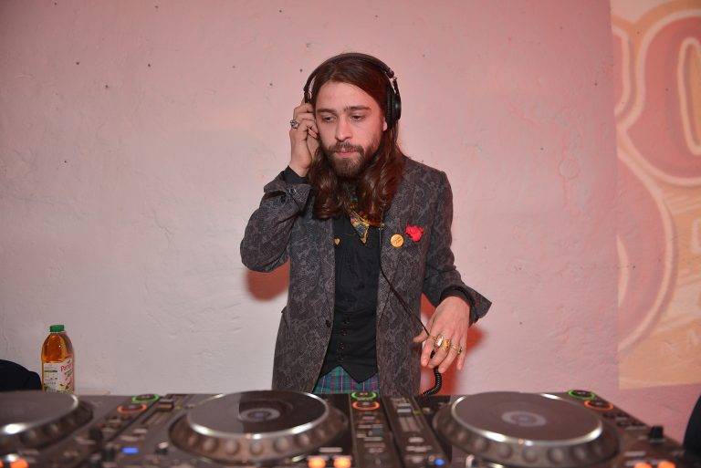  - « Espiritu Libre » party