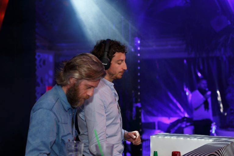 Villa Schweppes – Acid Washed et C2C