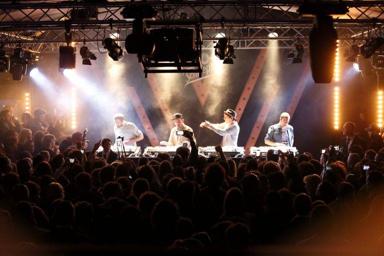  - Villa Schweppes – Acid Washed et C2C