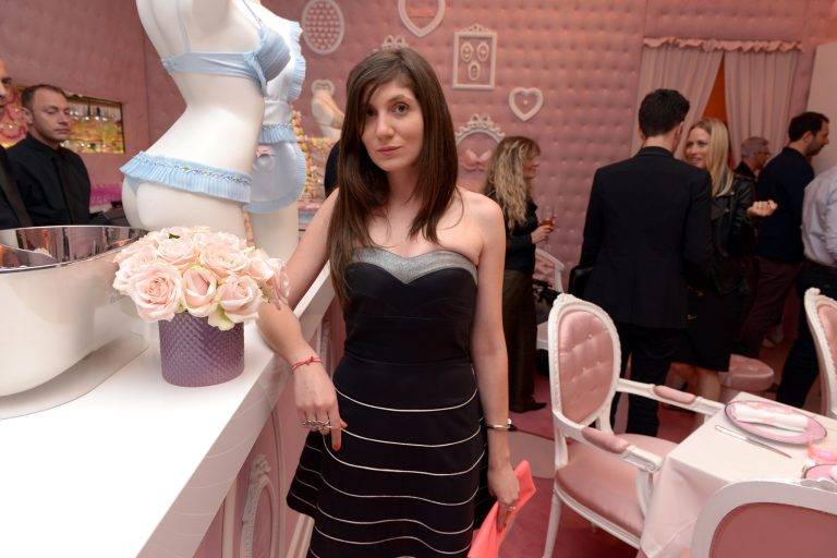  - Inauguration de la pâtisserie-boudoir de Zahia Dehar