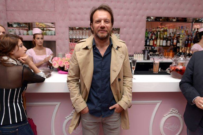  - Inauguration de la pâtisserie-boudoir de Zahia Dehar