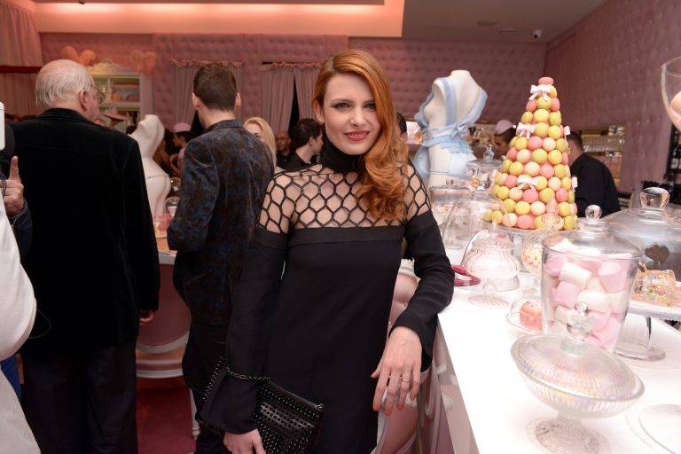  - Inauguration de la pâtisserie-boudoir de Zahia Dehar