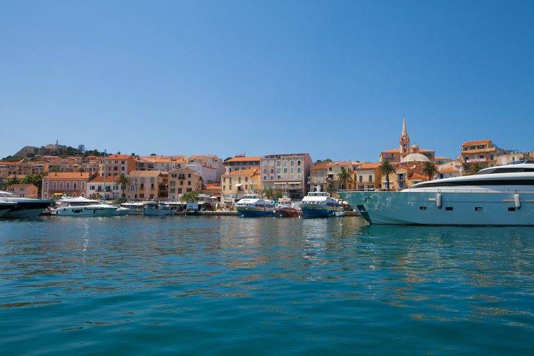 La Plage Schweppes à Calvi : Day 1