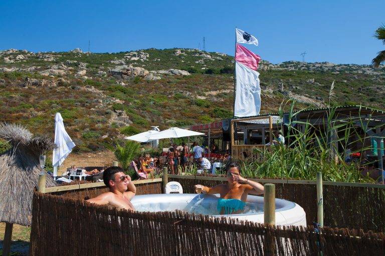 La Plage Schweppes à Calvi : Day 1