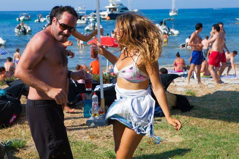  - La Plage Schweppes à Calvi : Day 1