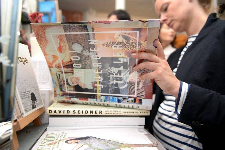 Signature du livre Woo! de Juergen Teller