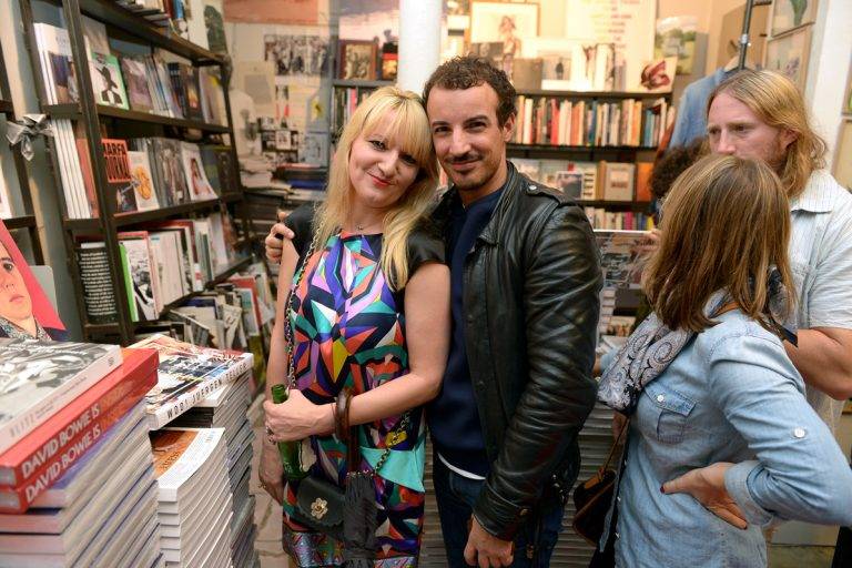  - Signature du livre Woo! de Juergen Teller