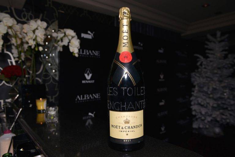 Le A Club by Albane pour Les Toiles Enchantées