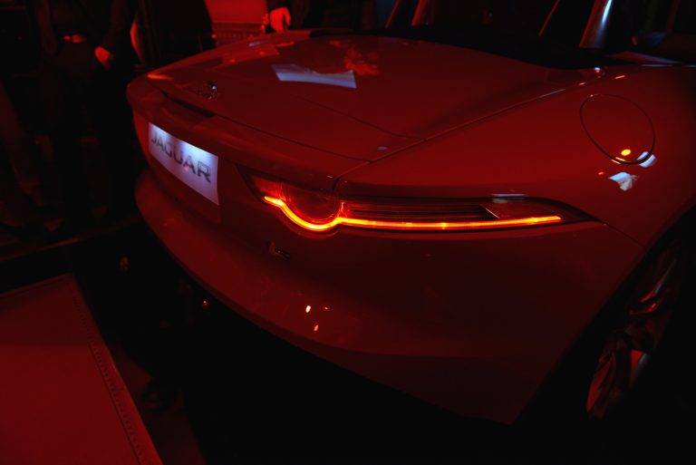 Cocktail de présentation Jaguar F-type coupé