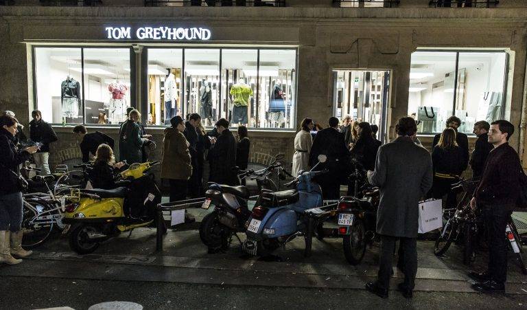 Opening boutique Tom Greyhound