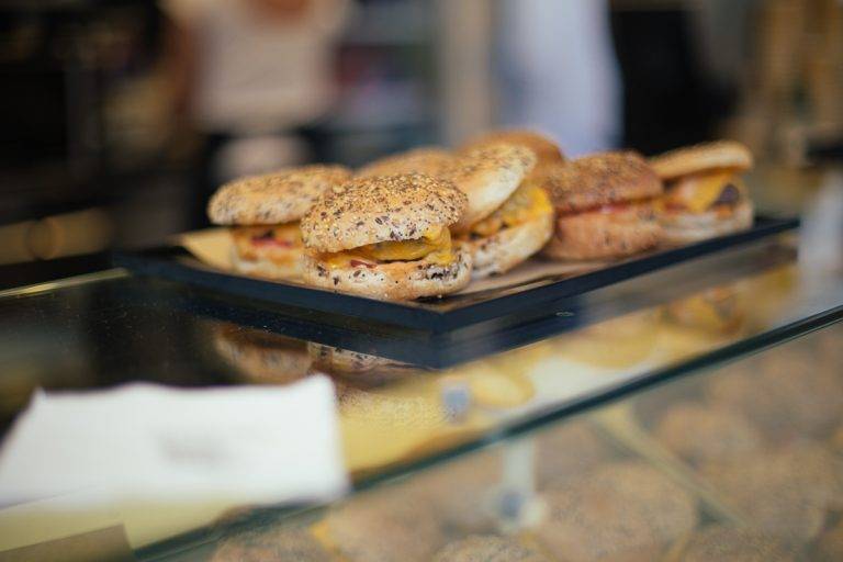 Réouverture du BHV Marais avec Kitsune