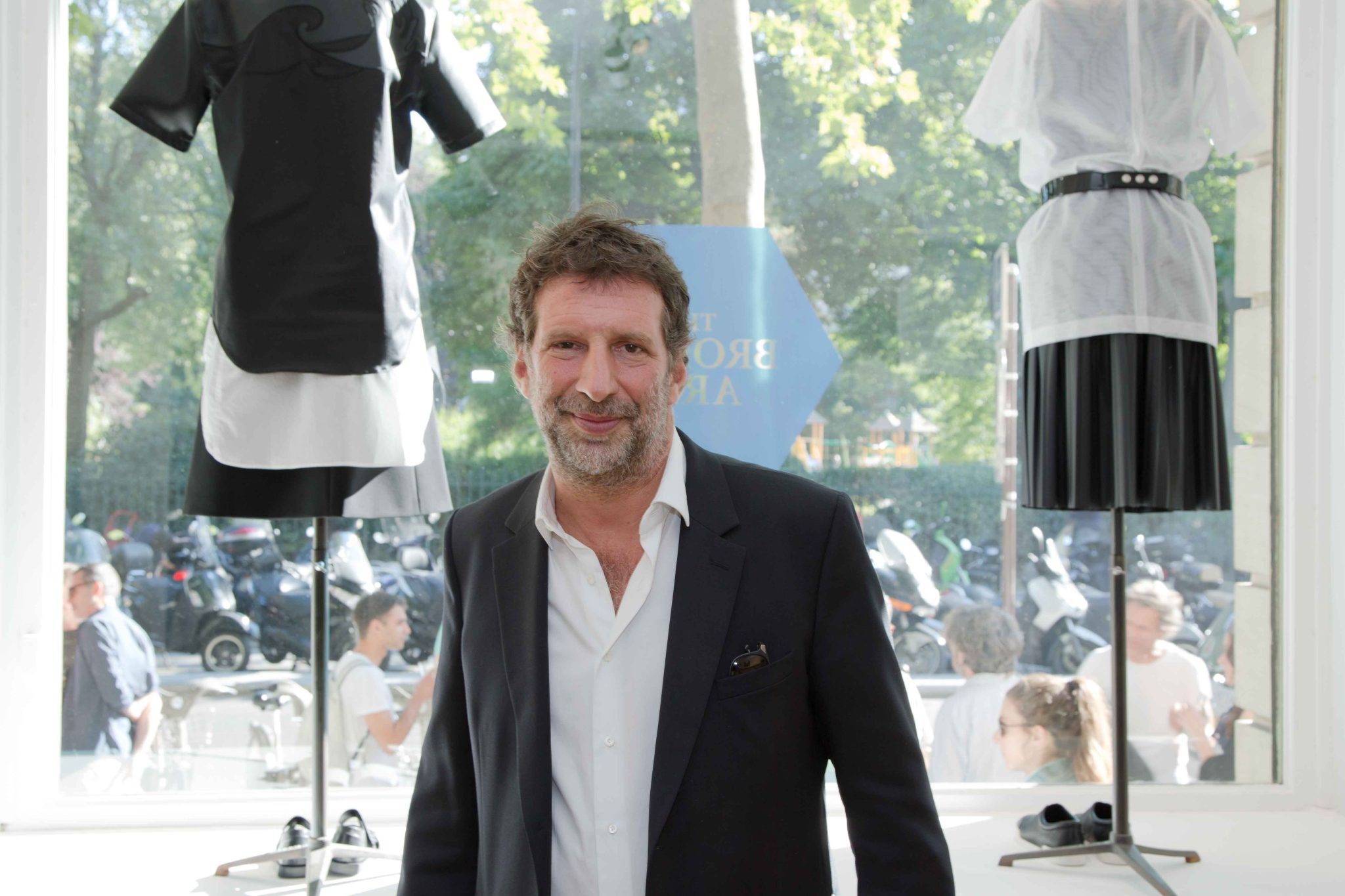  - Vernissage 12X21 by Thomas Erber & Antoine de Beaupré