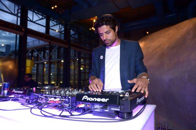  - L’Amour à la Plage ! by BonjourBonjour