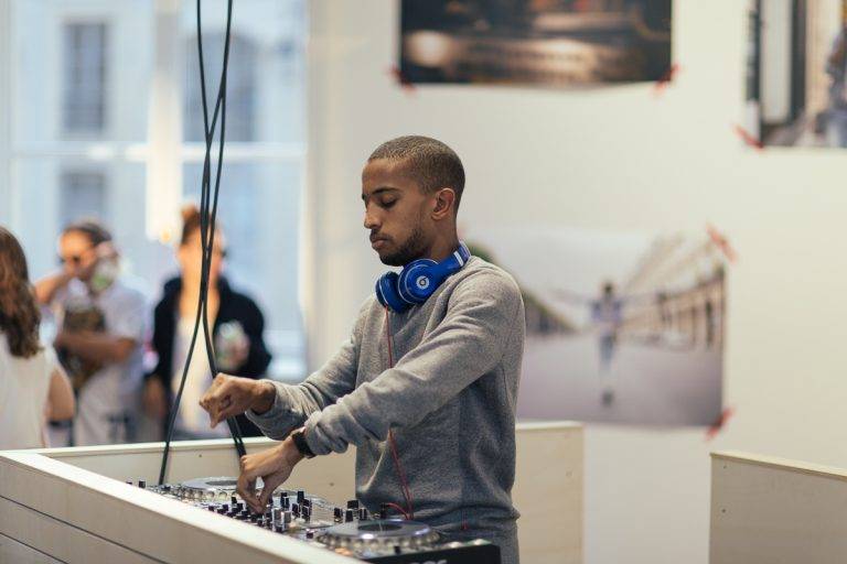 Live in Levi’s party