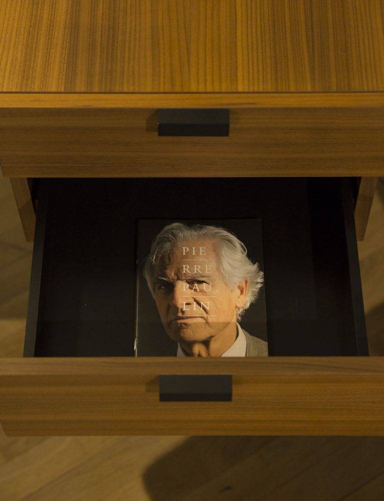 Signature du livre ‘Pierre Paulin : l’homme et L’oeuvre’ de Nadine Descendre