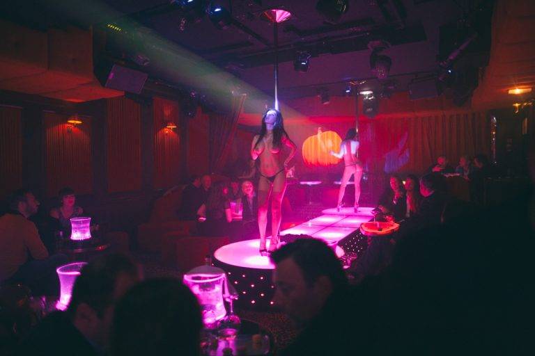 Goodbye Halloween party