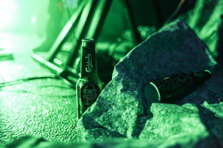 Unbottle Yourself avec Sébastien Tellier, Inès Mélia et The Magician