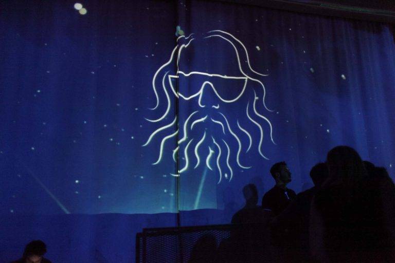 Unbottle Yourself avec Sébastien Tellier, Inès Mélia et The Magician