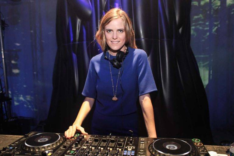  - Unbottle Yourself avec Sébastien Tellier, Inès Mélia et The Magician