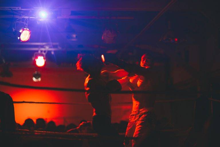 Le tournoi de boxe clandestin de l’agence 84.Paris