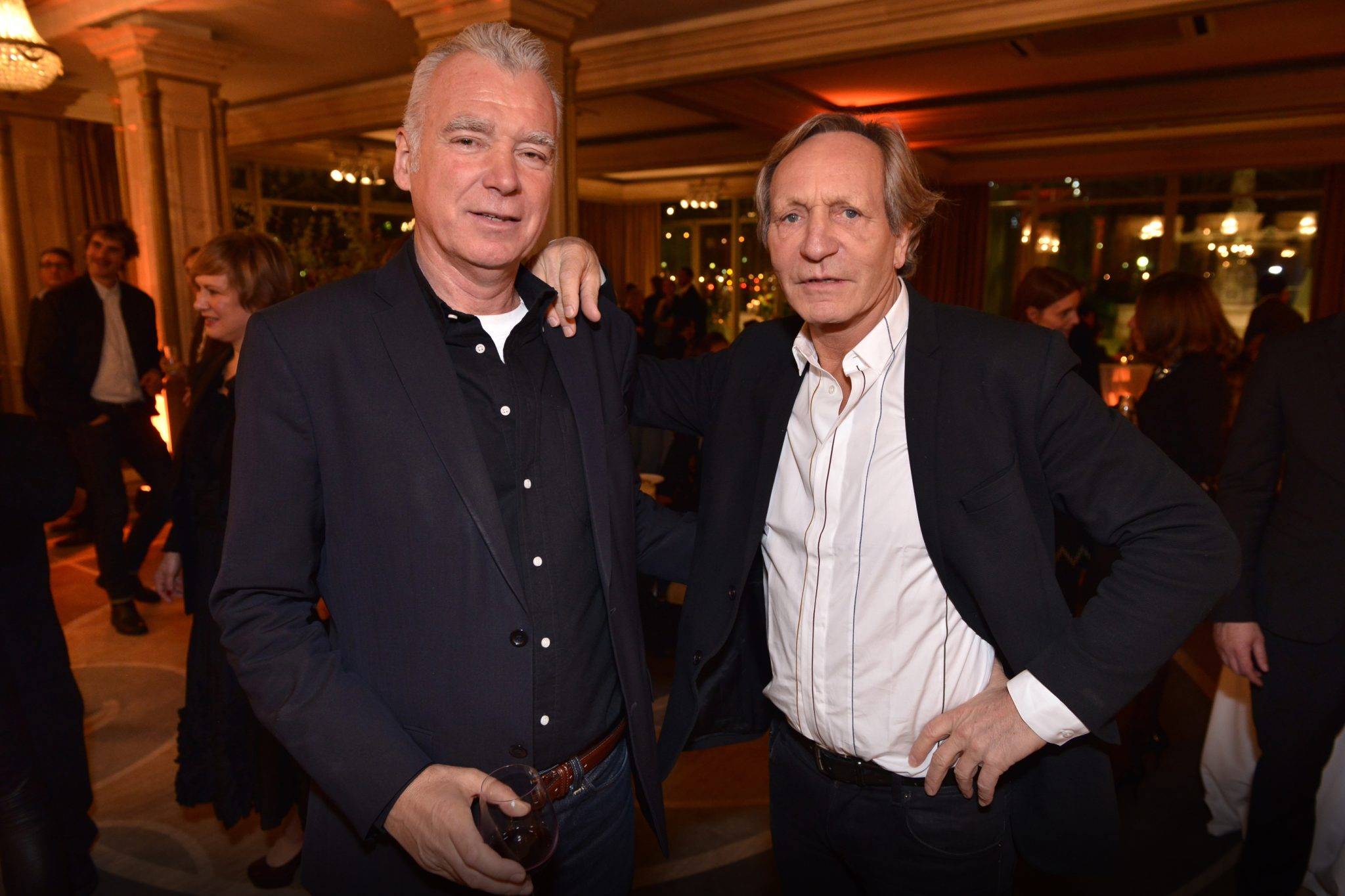  - Vernissages Daniel Buren and Valentin Carron