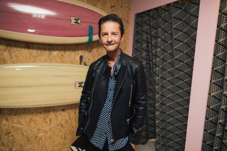  - La Chambre Noire by We are from L.A w/ Singtank