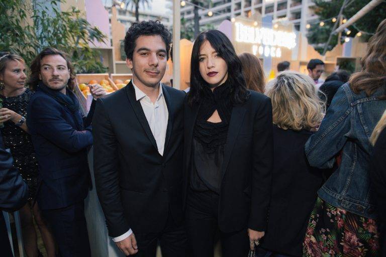  - La Chambre Noire by We are from L.A w/ Singtank