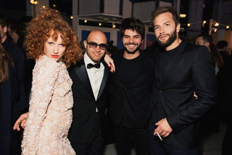  - La Chambre Noire by We are from L.A w/ Singtank