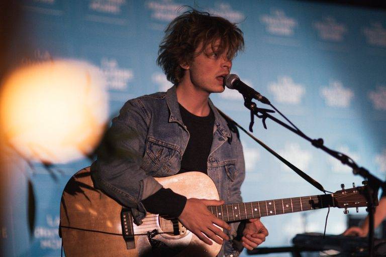  - La Chambre Noire by We are from L.A w/ Singtank