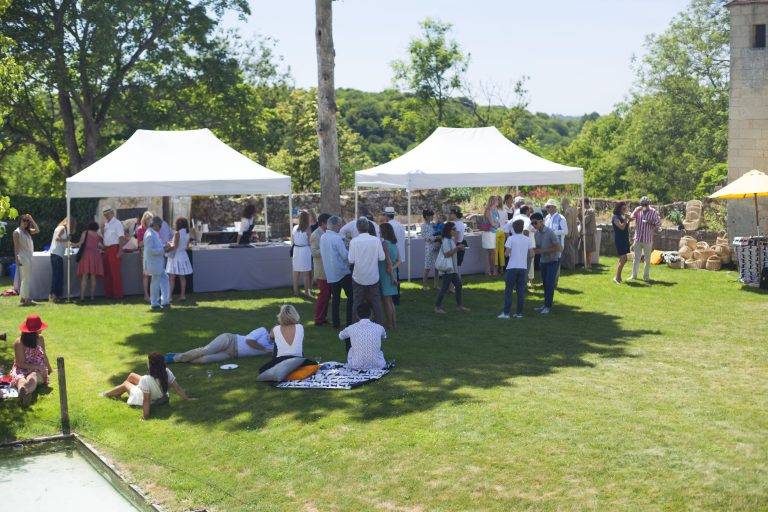Lee Ufan s’invite au Donjon de Vez w/ Artcurial