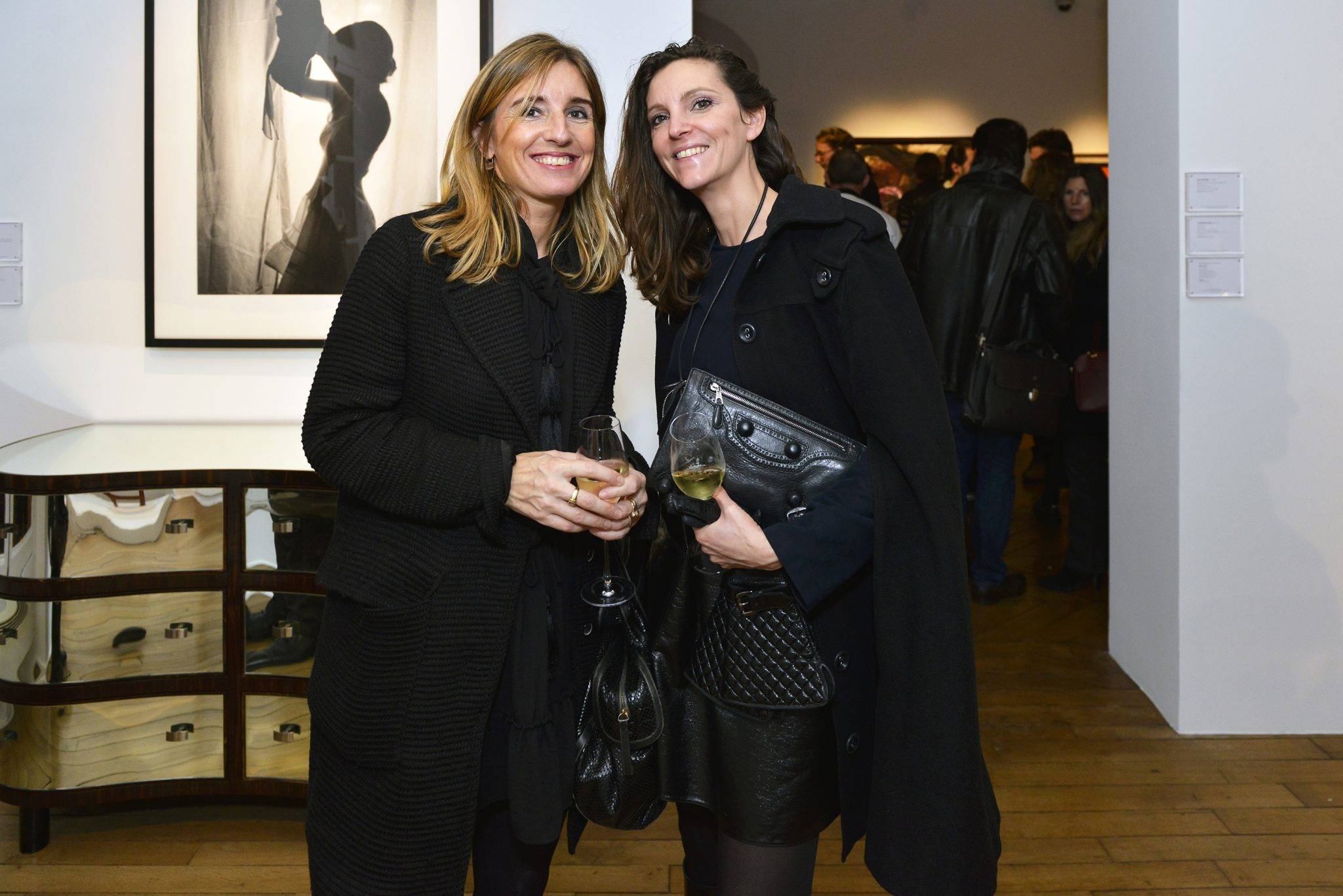  - PHILLIPS : Exposition des futures ventes d’art contemporain & design