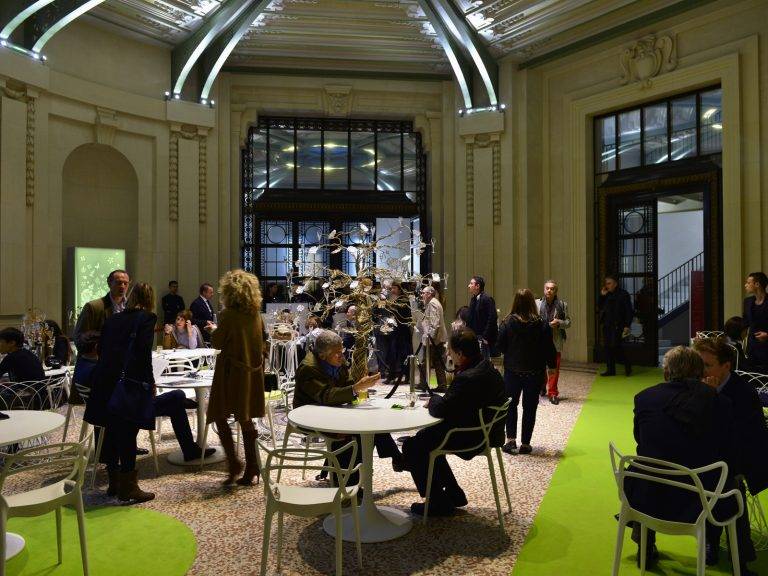 FIAC 21015 – Floraison enchantée de la maison Perrier-Jouët