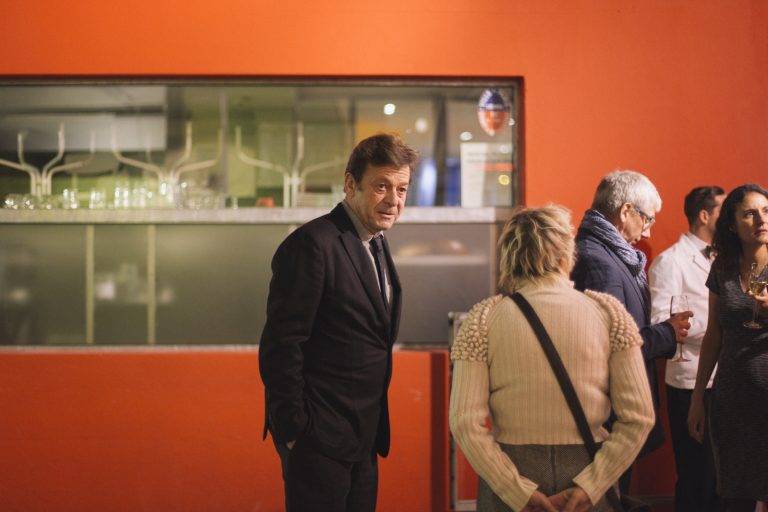 Le dîner de la maison rouge
