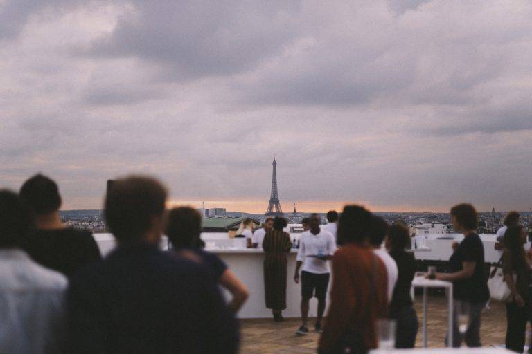 Haegue Yang investit les Galeries Lafayette