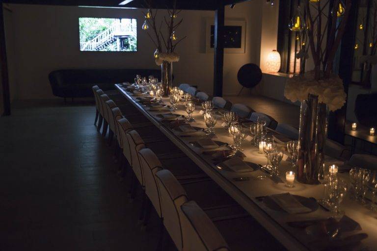 Soneva fête son fondateur avec un dîner très parisien