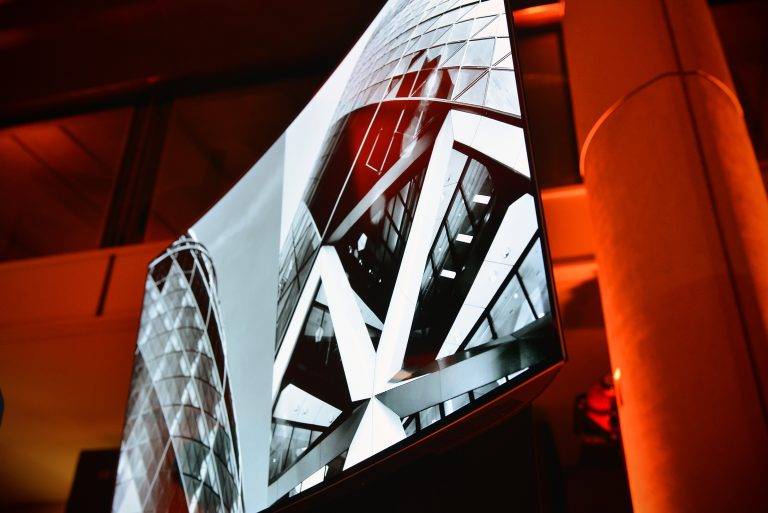 Technological haute couture from LG Signature exhibits at Beaubourg