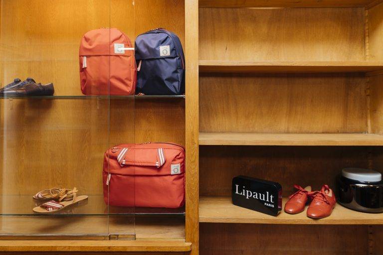 Lipault dévoile sa capsule avec Inès de la Fressange