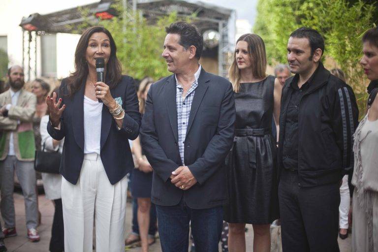  - Remise de médaille à Pascale Cayla