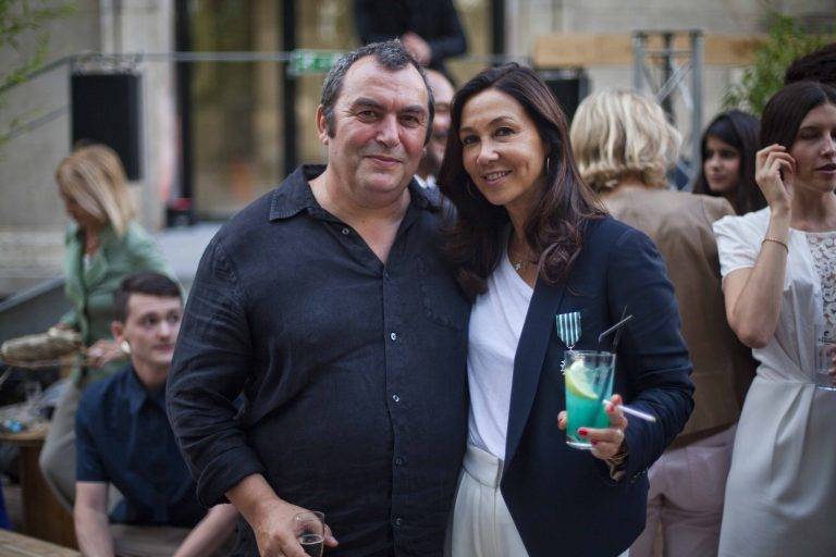  - Remise de médaille à Pascale Cayla