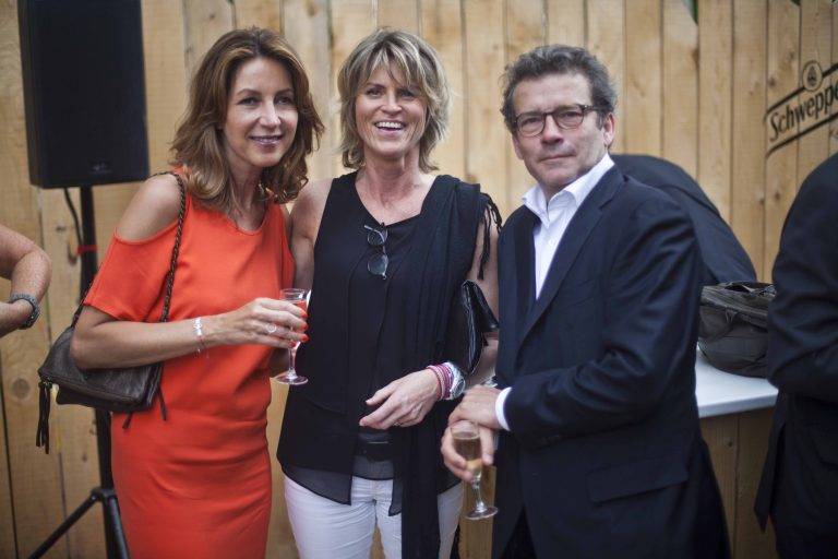  - Remise de médaille à Pascale Cayla