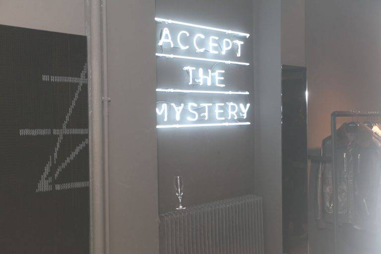 Cocktail Surface to Air x The Kills