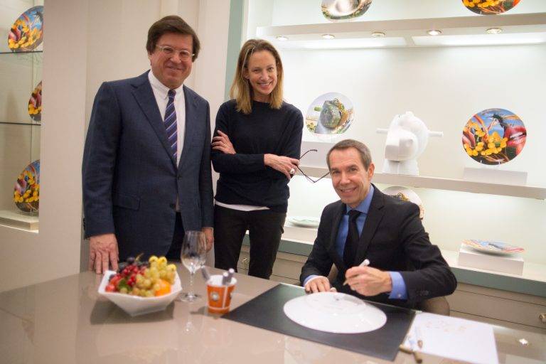  - Jeff Koons signature for Bernardaud