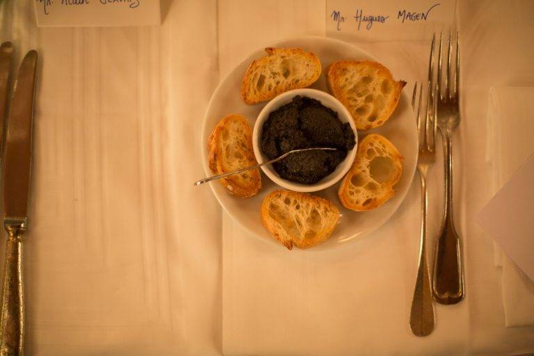 Cahiers d’Art présente « Calder by Matter »