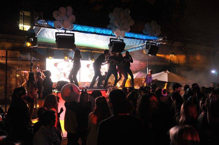 Bagatelle Summer 2011