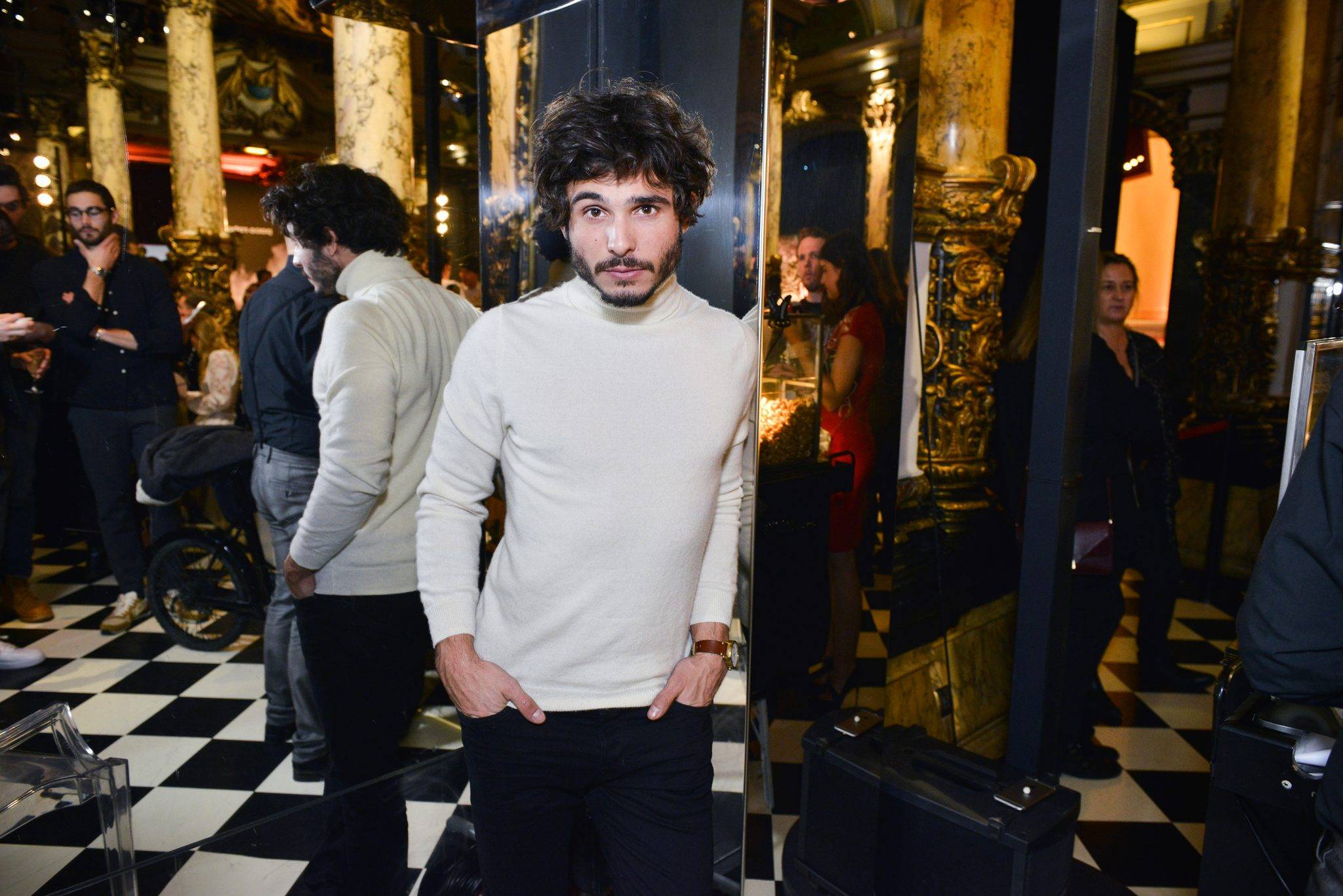  - Invictus et Olympéa font leur entrée divine au musée Grévin