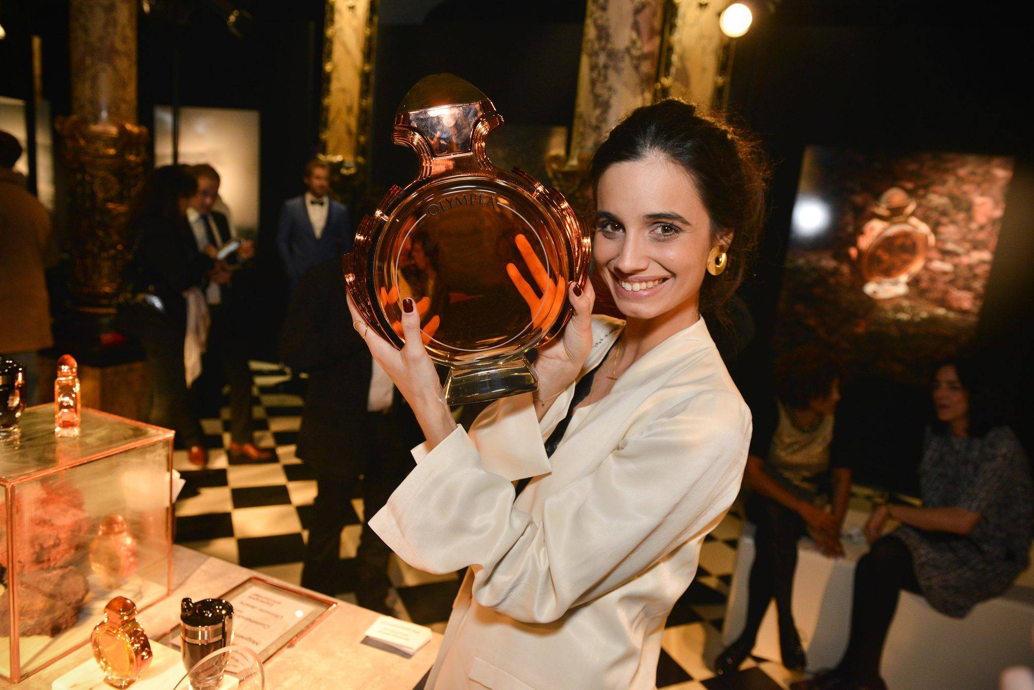  - Invictus et Olympéa font leur entrée divine au musée Grévin