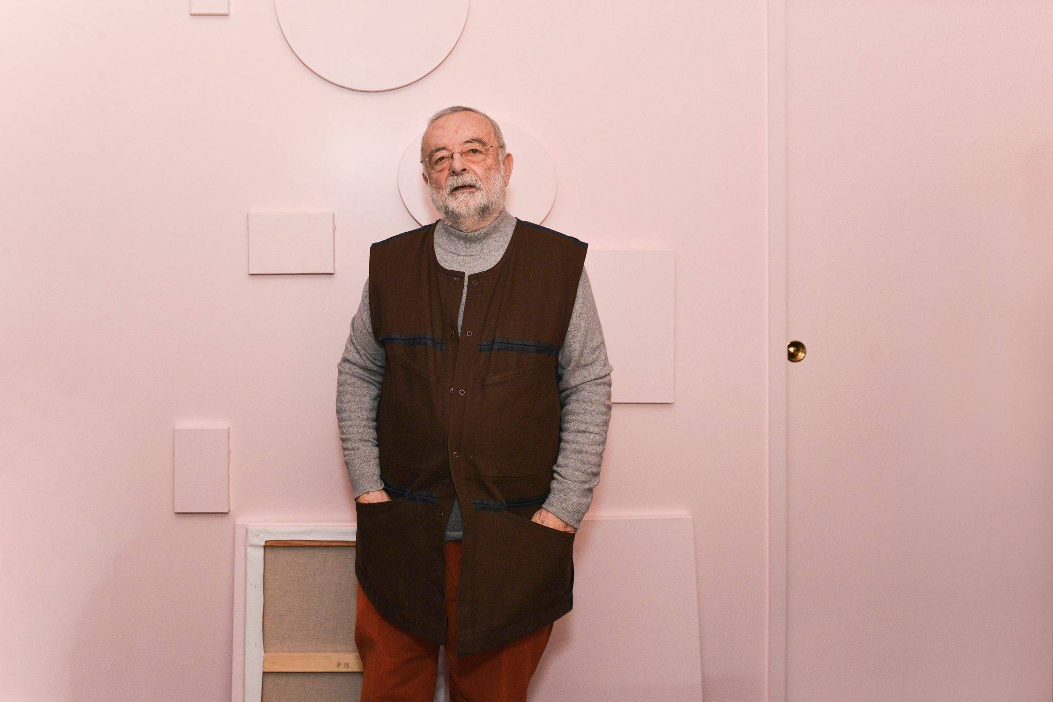  - L’hôtel Grand Amour et la galerie Perrotin nous invitent dans la chambre de Claude Rutault