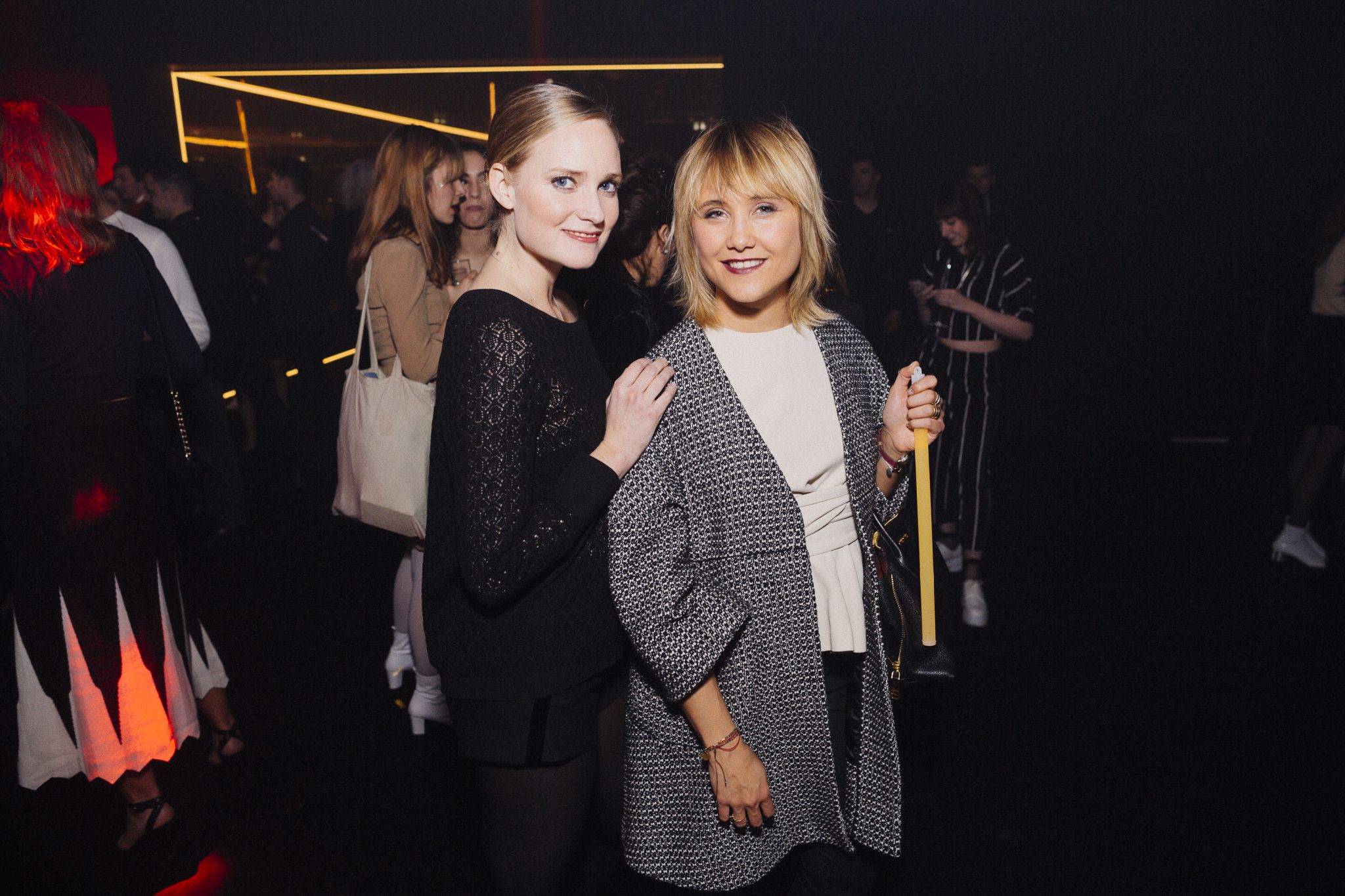  - Zoë Kravitz et Travis Scott font bouger le YSL Beauty Club