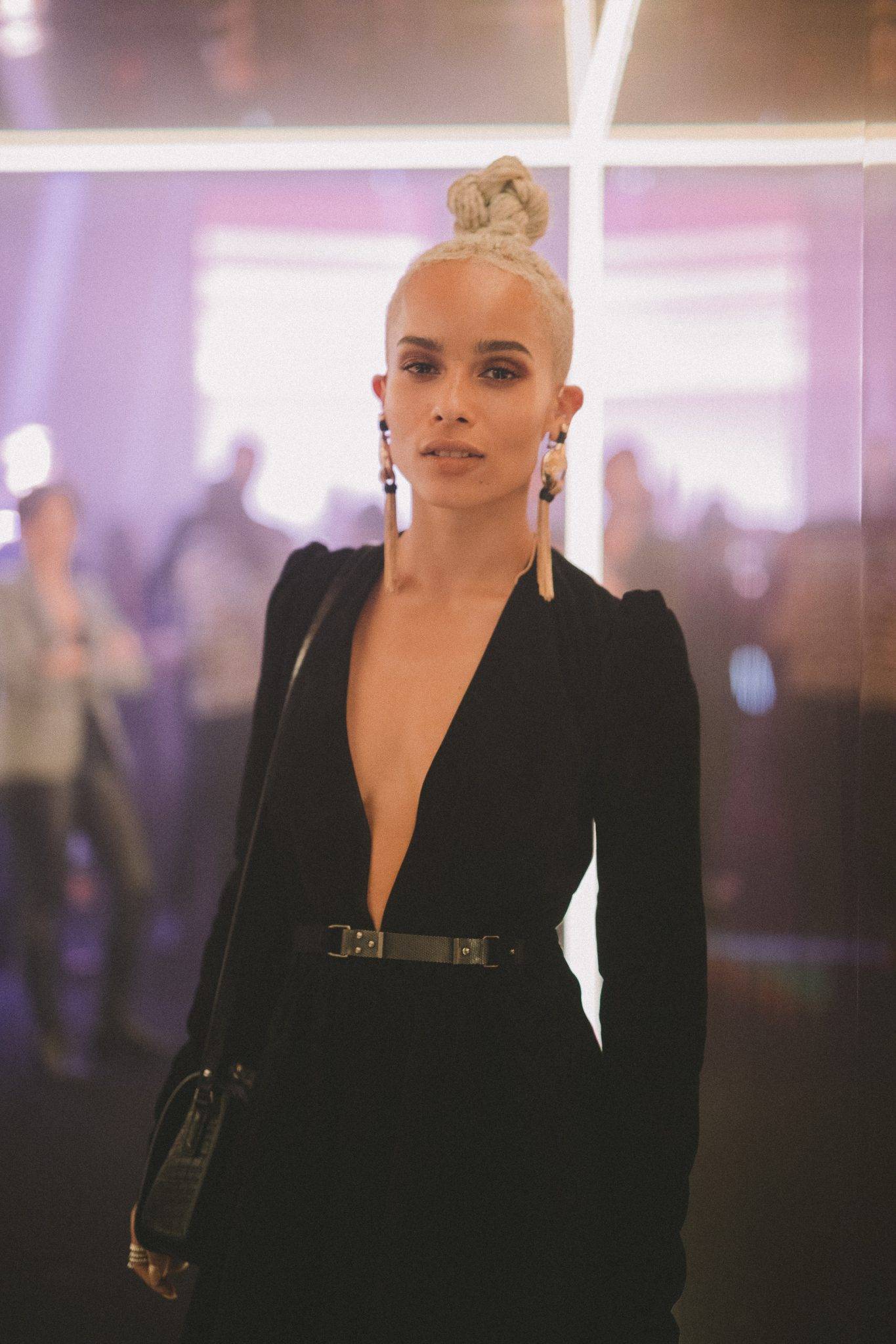  - Zoë Kravitz et Travis Scott font bouger le YSL Beauty Club